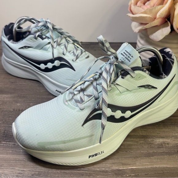 Saucony Ride 15 Runshield Women’s size 10 Promises/Frost $150 EUC - Picture 3 of 12